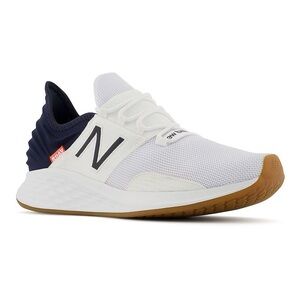 Men’s New Balance Tennis Shoes